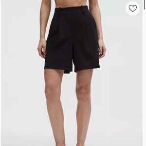 LULULemon Day drift pleated High-rise 7 “ shorts xs nwt